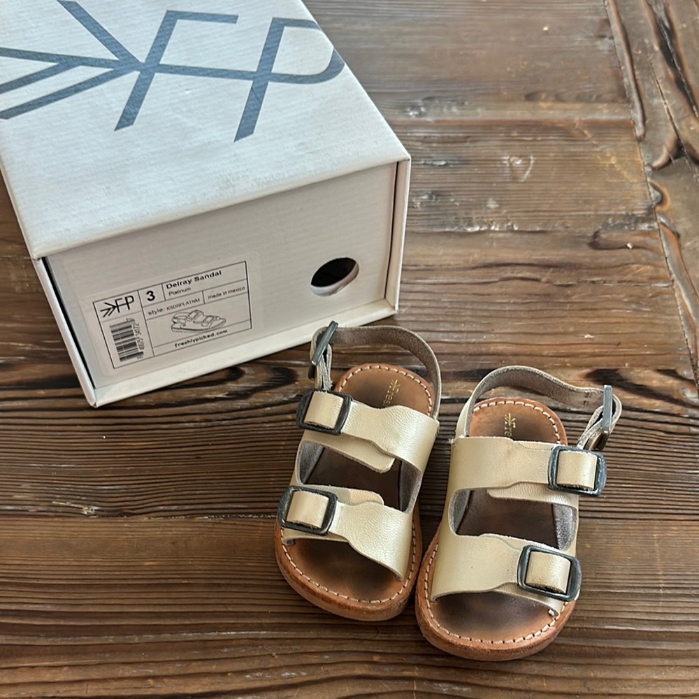 Freshly Picked | Gold Sandals